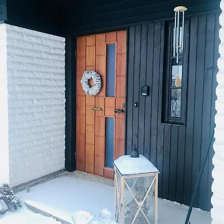 Hébergement de vacances 3 Bedrooms! House Close To Santa Village And Park Rovaniemi