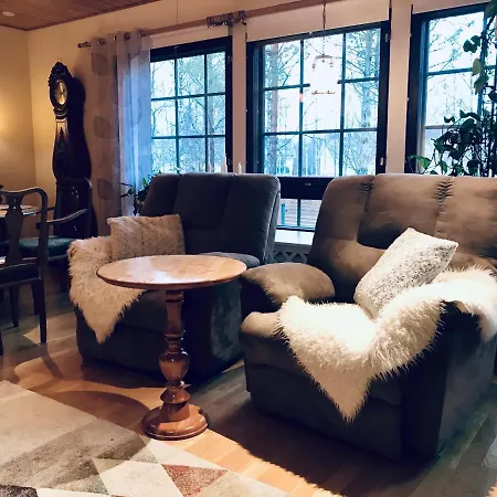Hébergement de vacances 3 Bedrooms! House Close To Santa Village And Park Rovaniemi